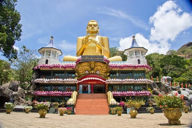 The mesmerizing murals and statues of the Dambulla Cave Temples, which have preserved Buddhist art for over two millennia.
