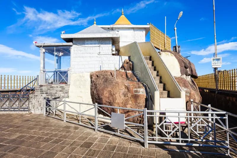 Close-up of the sacred footprint shrine at the summit of Adam’s Peak.