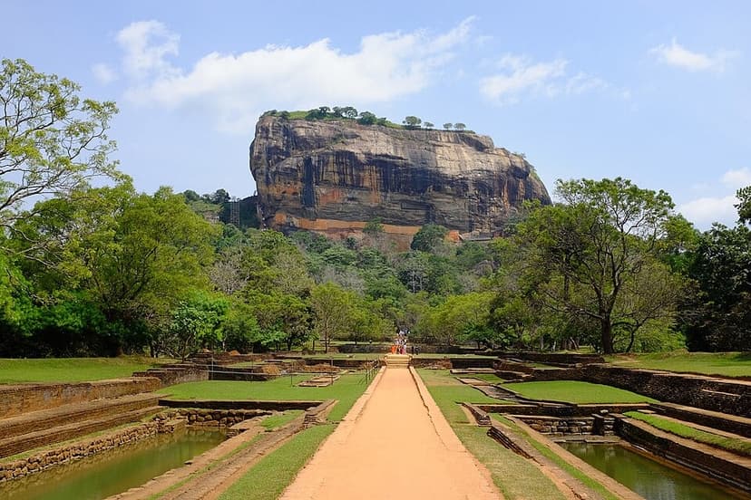 Sigiriya / Lion Rock image 1